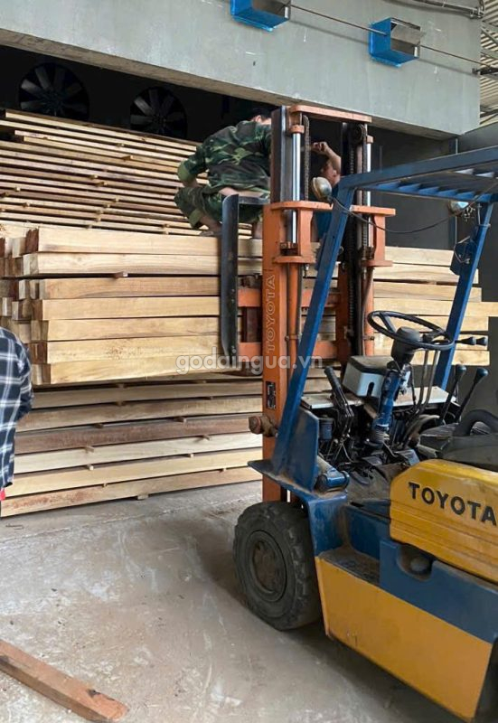 gỗ sao xanh xẻ quy cách