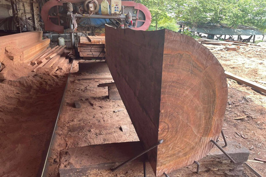 Ứng dụng gỗ Dầu đóng tàu biển