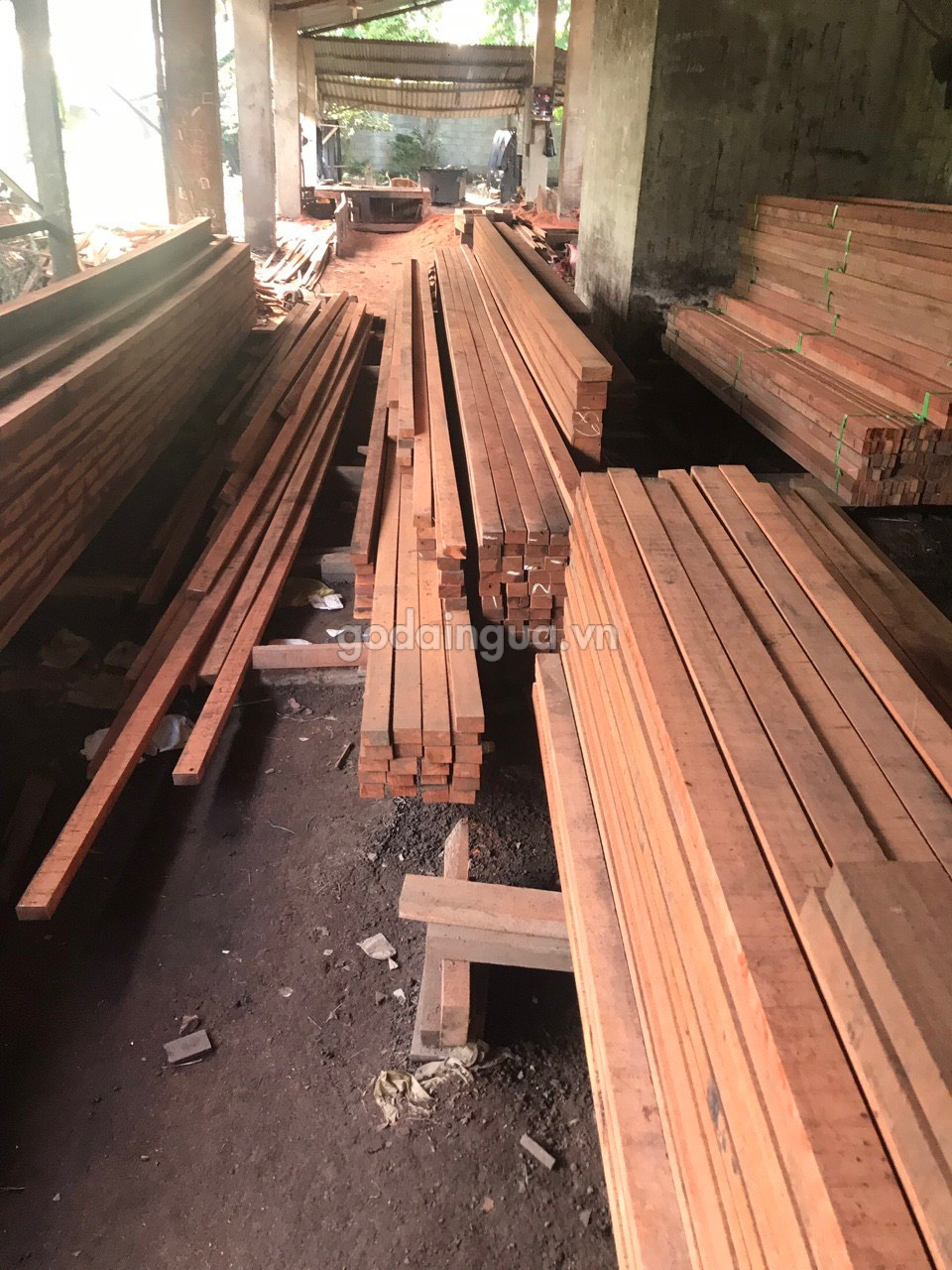 Ứng dụng gỗ Dầu đóng tàu biển