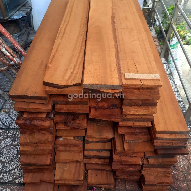 gỗ sao xanh khác sao đen như thế nào